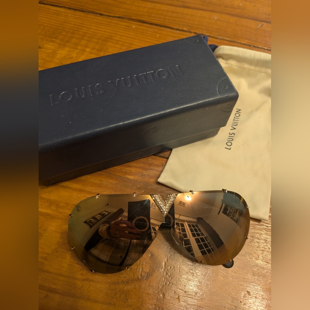 Louis Vuitton Gold Aviator Sunglasses